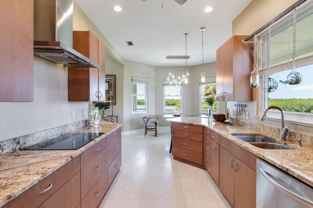 6511 BAYSHORE RD, PALMETTO, FL — photo 17