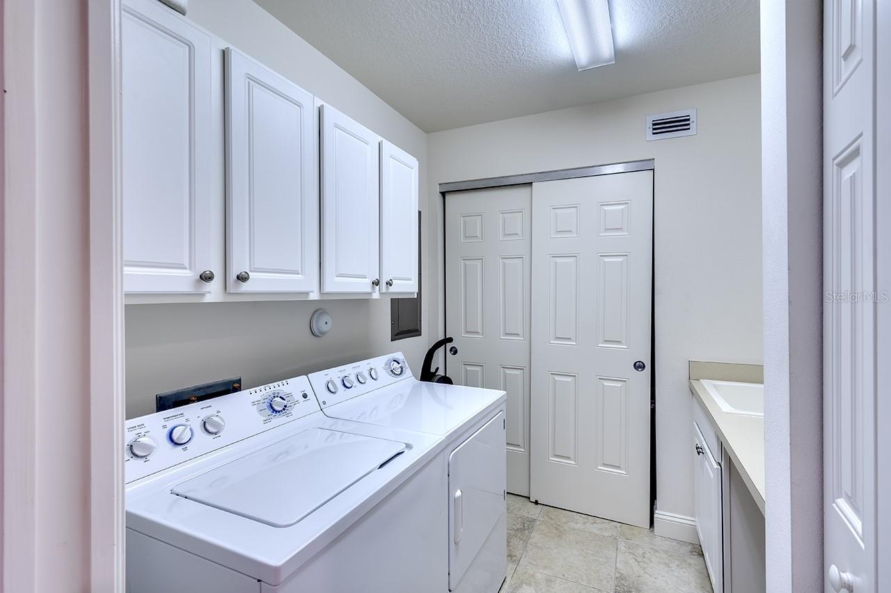 7702 LAKE VISTA CT #204, LAKEWOOD RANCH, FL — photo 11