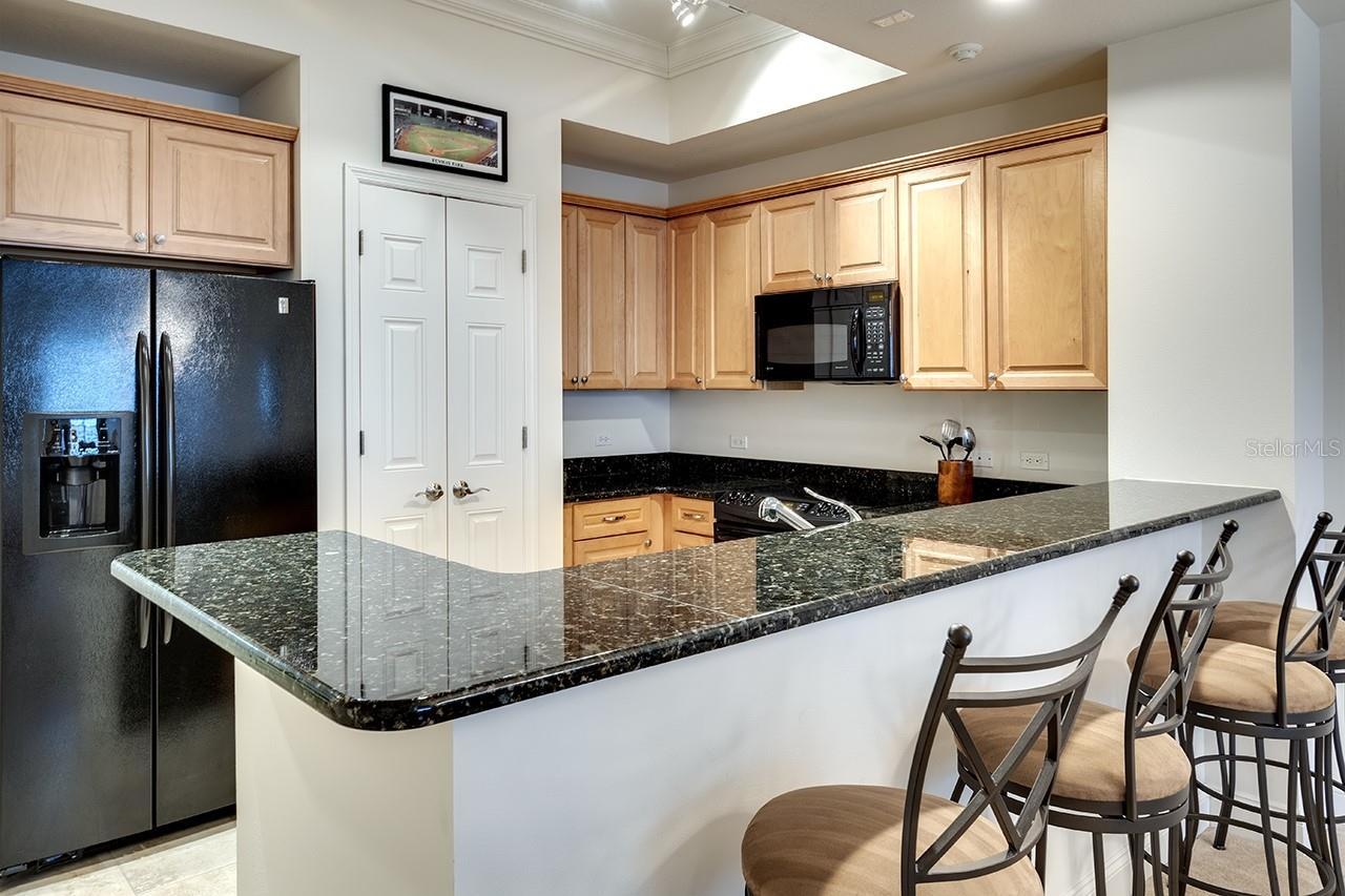 7702 LAKE VISTA CT #204, LAKEWOOD RANCH, FL — photo 13