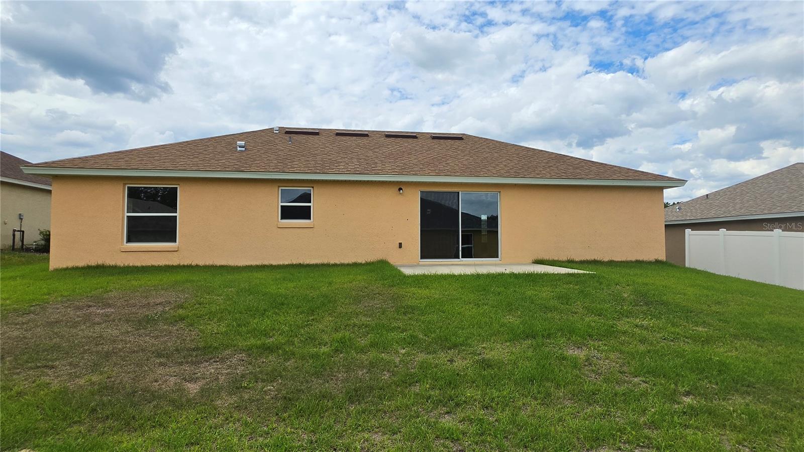 668 W WALKERTOWN DR, CITRUS SPRINGS, FL — photo 3