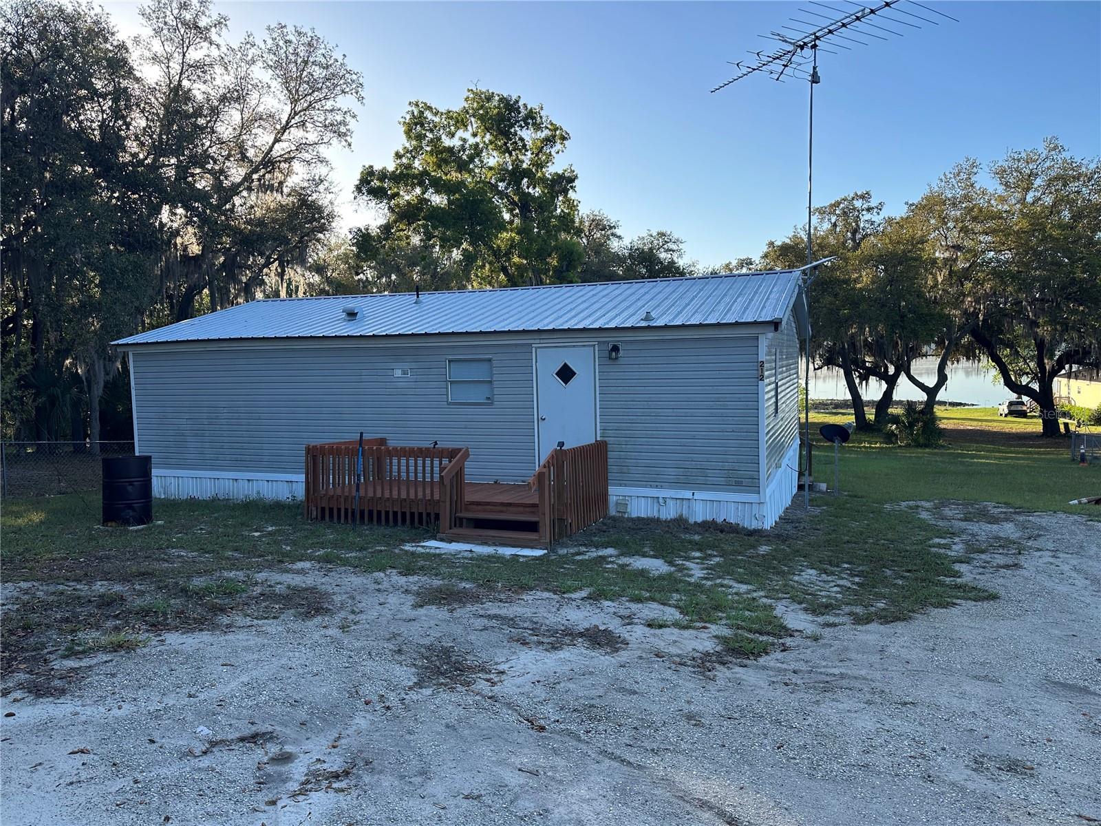 212 ASHLEY ST, HAWTHORNE, FL