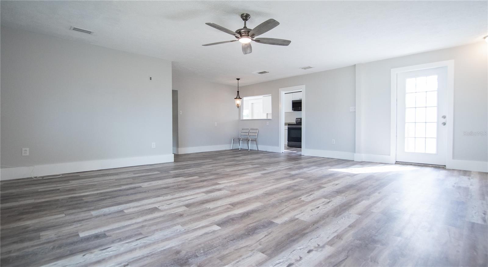 4710 W PRICE AVE, TAMPA, FL — photo 8