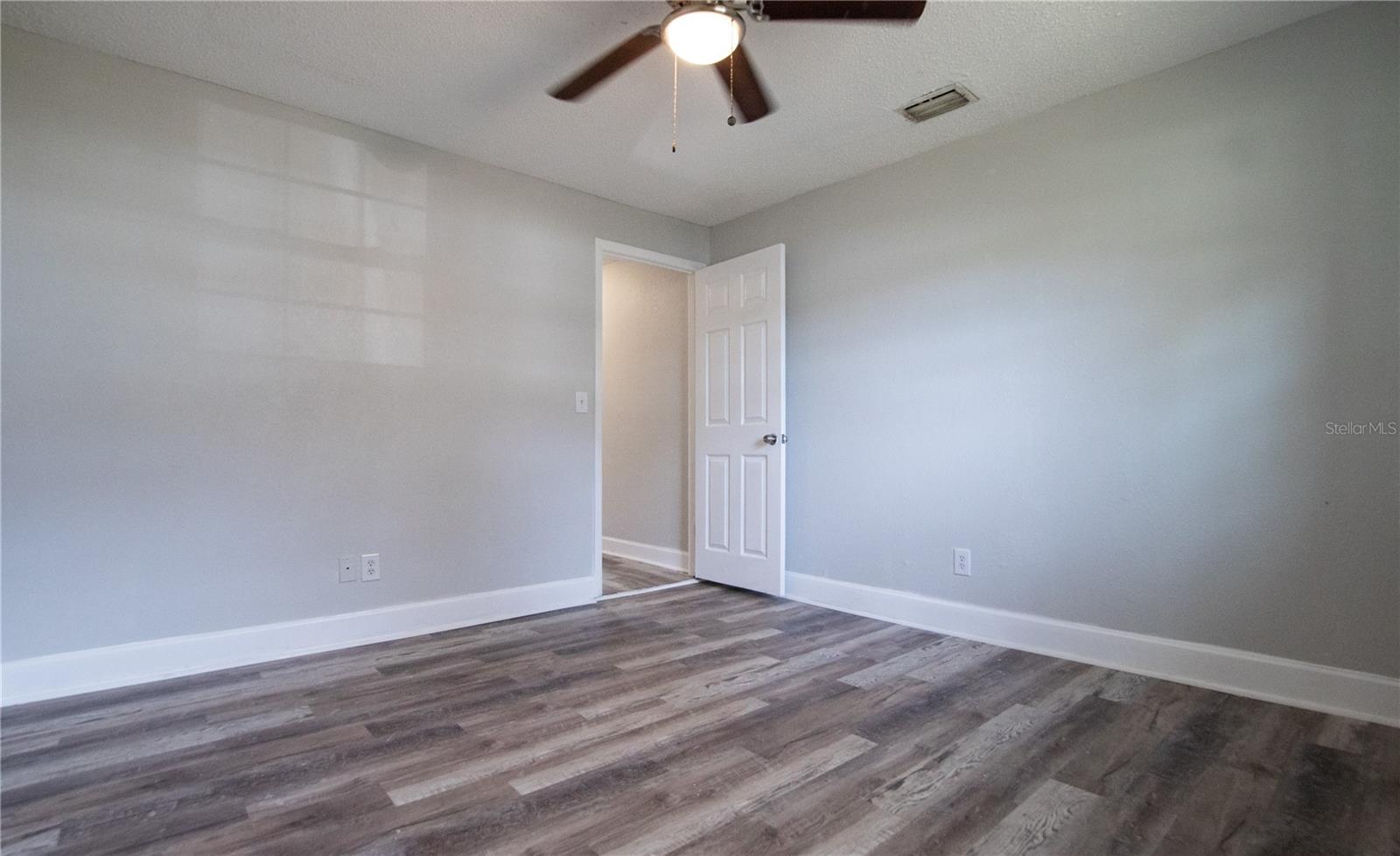 4710 W PRICE AVE, TAMPA, FL — photo 26