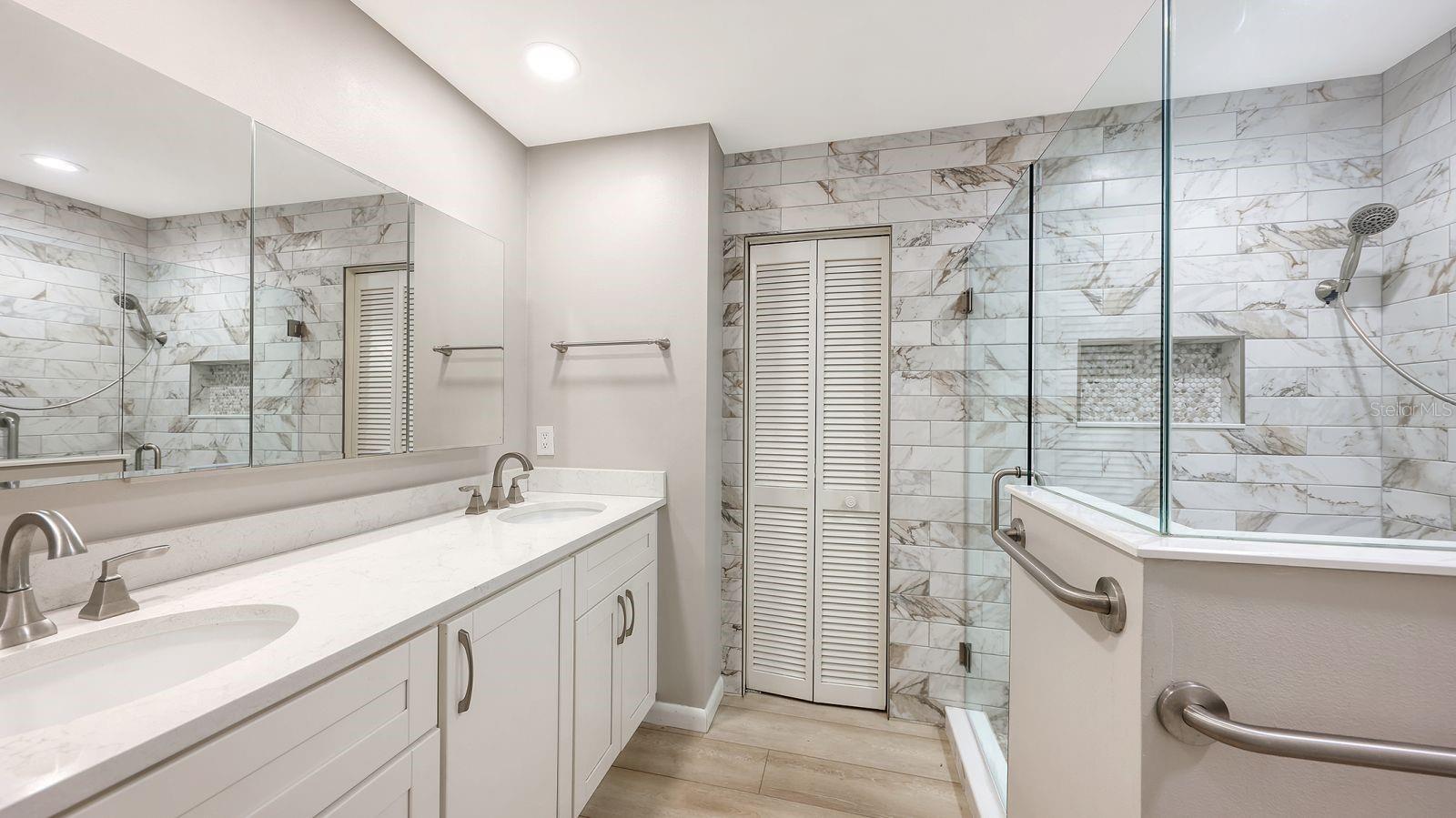 4633 OAK HILL DR #13, SARASOTA, FL — photo 19