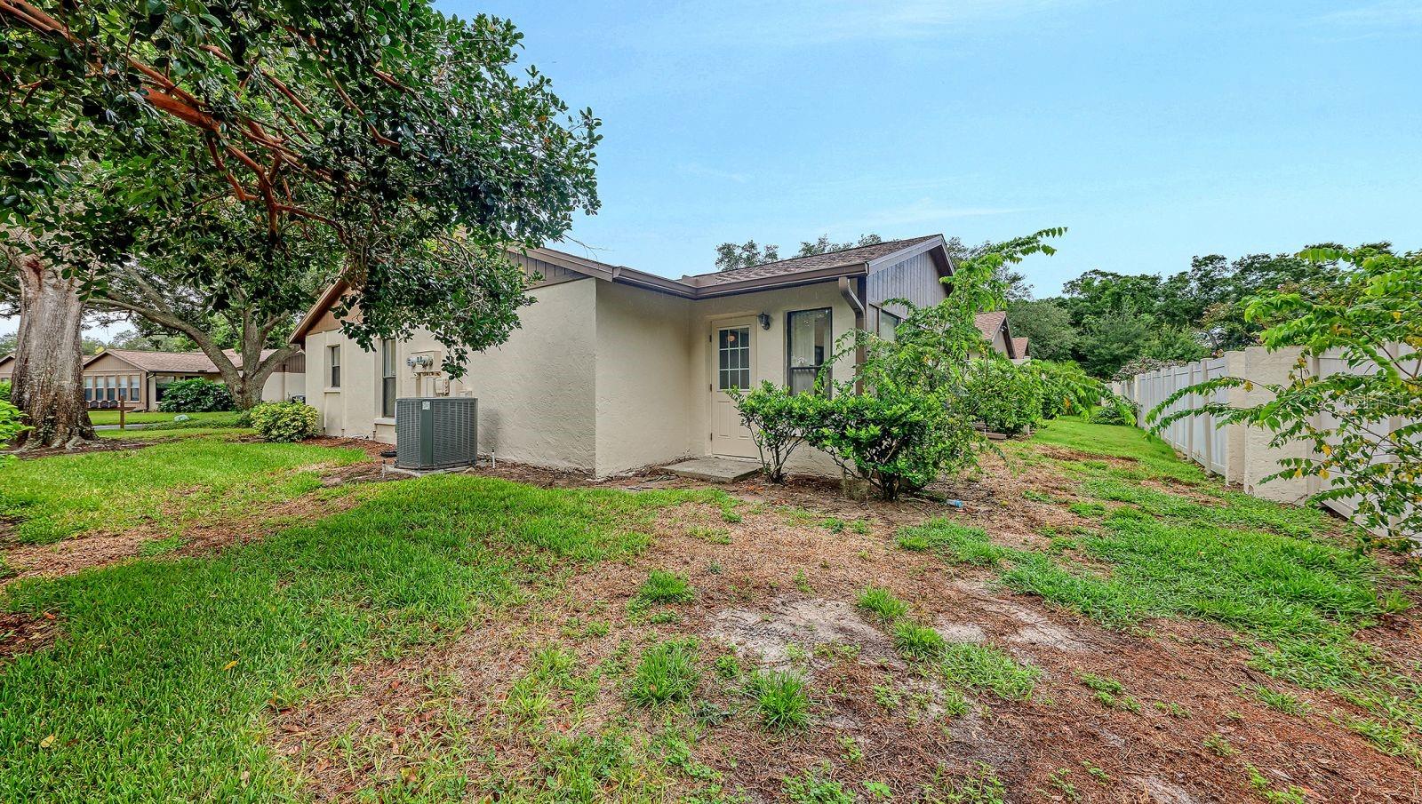4633 OAK HILL DR #13, SARASOTA, FL — photo 30