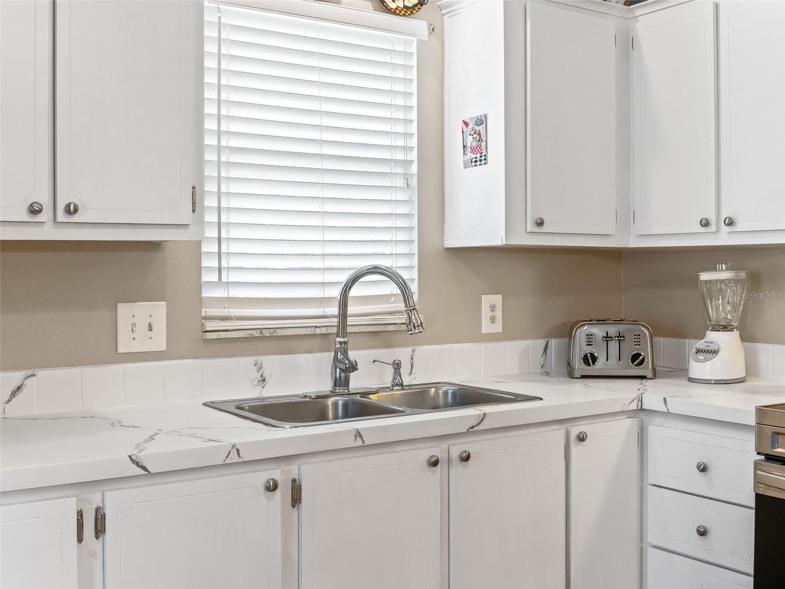 1809 DAFFODIL LN, LADY LAKE, FL — photo 16