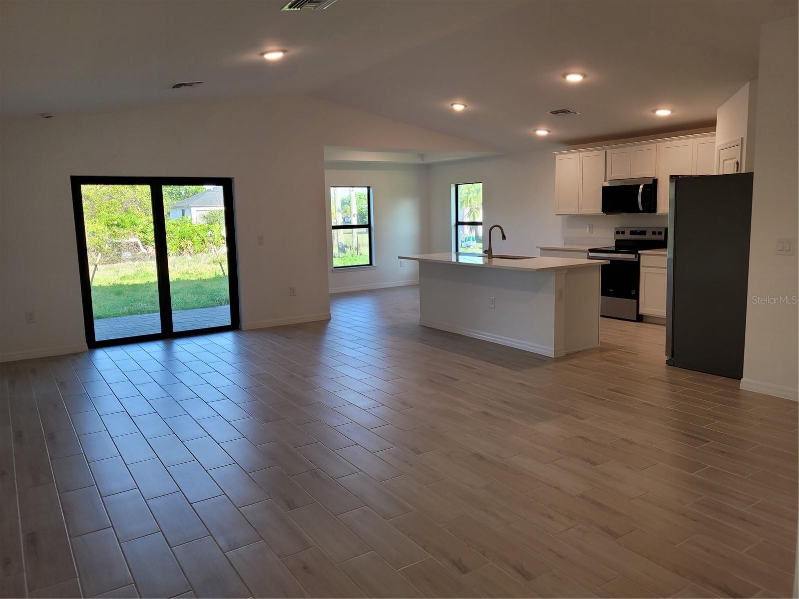 6305 SHAW ST, ENGLEWOOD, FL — photo 2