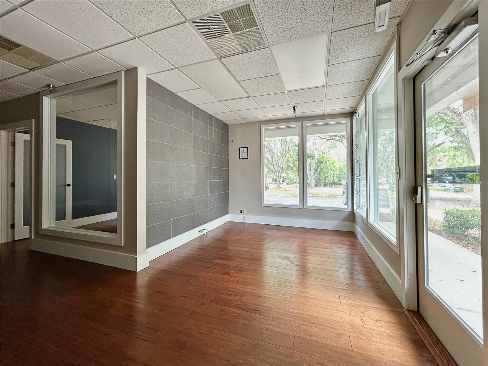 2441 NW 43RD ST #5B, GAINESVILLE, FL — photo 2