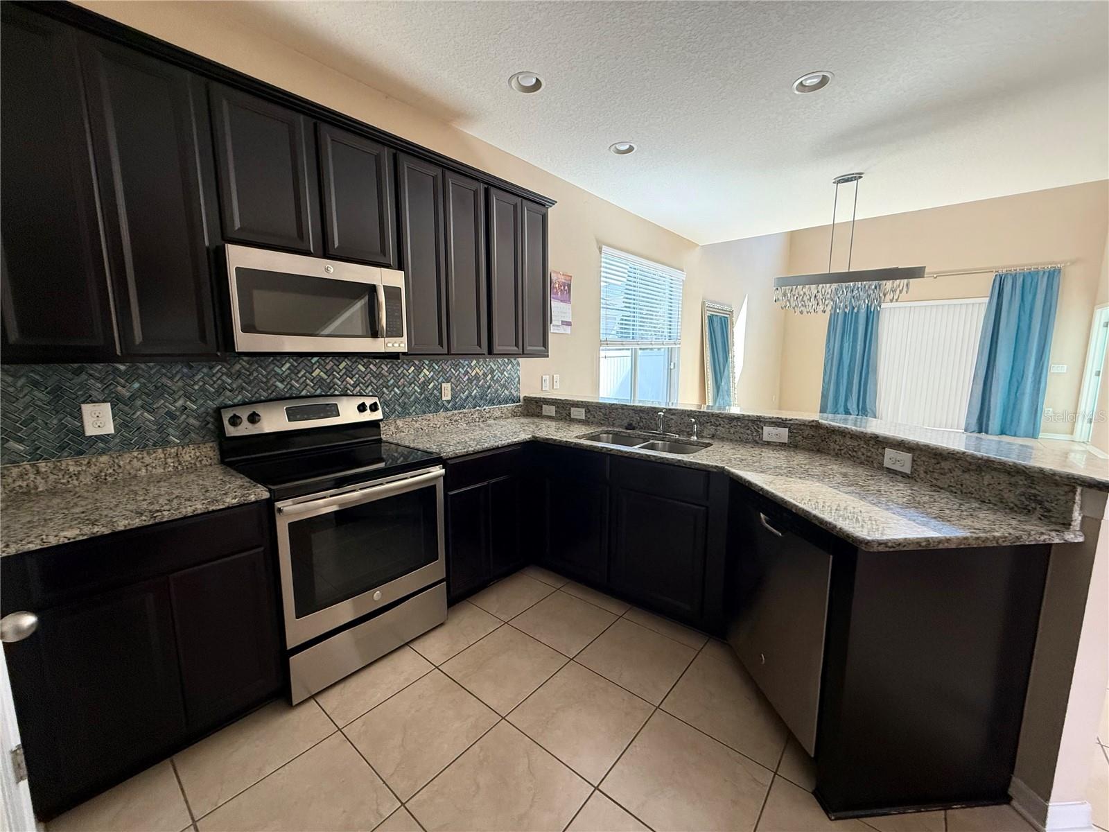 8623 DEEP MAPLE DR, RIVERVIEW, FL — photo 8