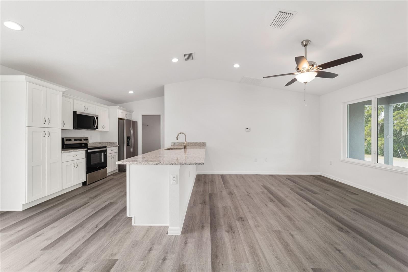 13078 NE 7TH LOOP, SILVER SPRINGS, FL — photo 14