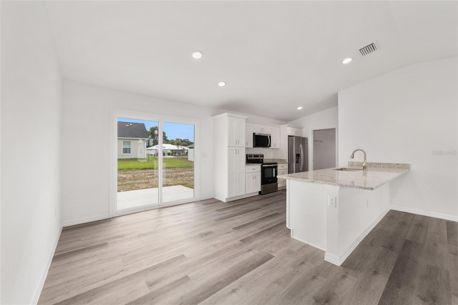 13078 NE 7TH LOOP, SILVER SPRINGS, FL — photo 15