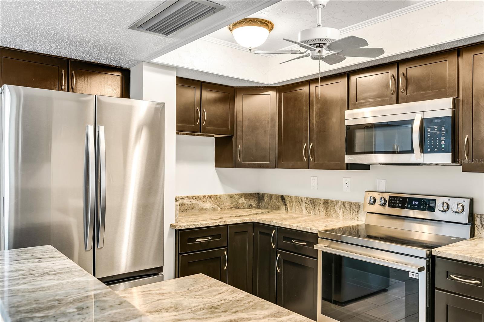 450 TREASURE ISLAND CSWY #104, TREASURE ISLAND, FL — photo 9