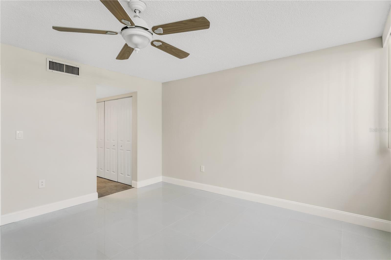 450 TREASURE ISLAND CSWY #104, TREASURE ISLAND, FL — photo 14