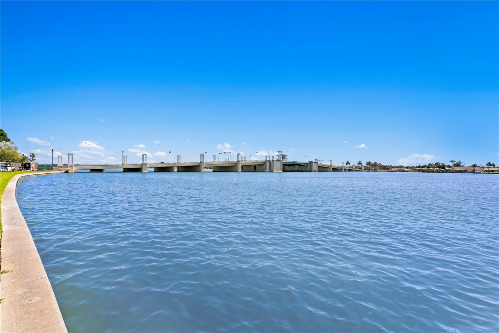450 TREASURE ISLAND CSWY #104, TREASURE ISLAND, FL — photo 31