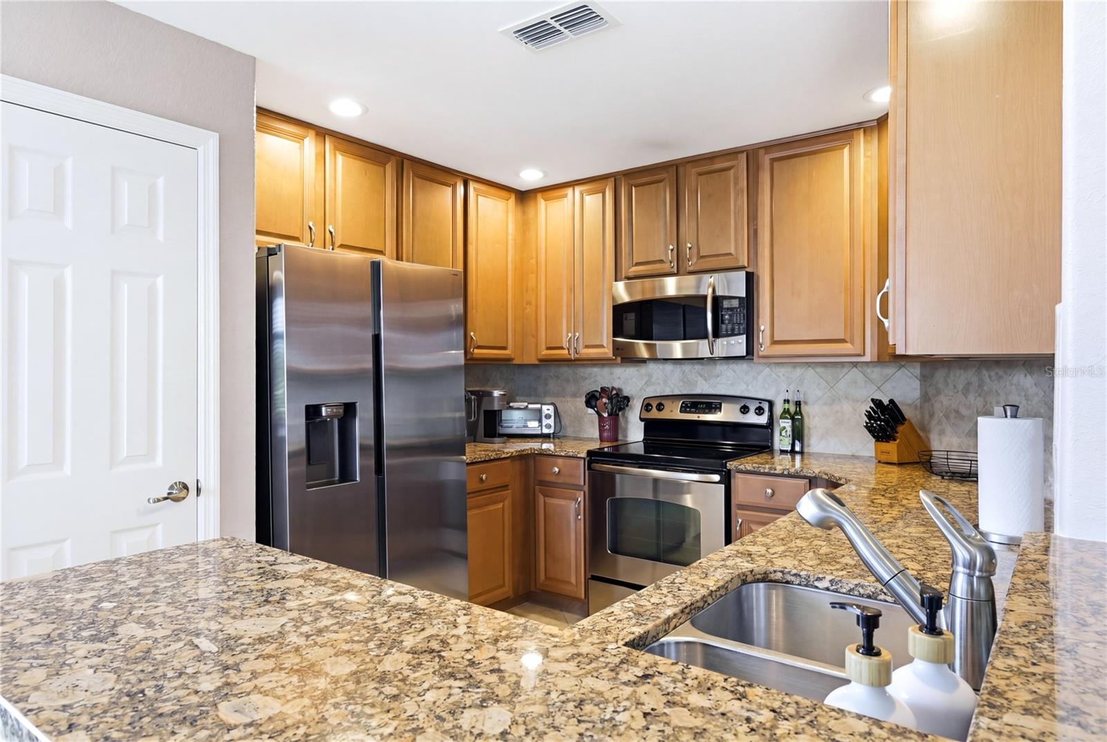 424 WINDING BROOK LN #104, BRADENTON, FL — photo 4