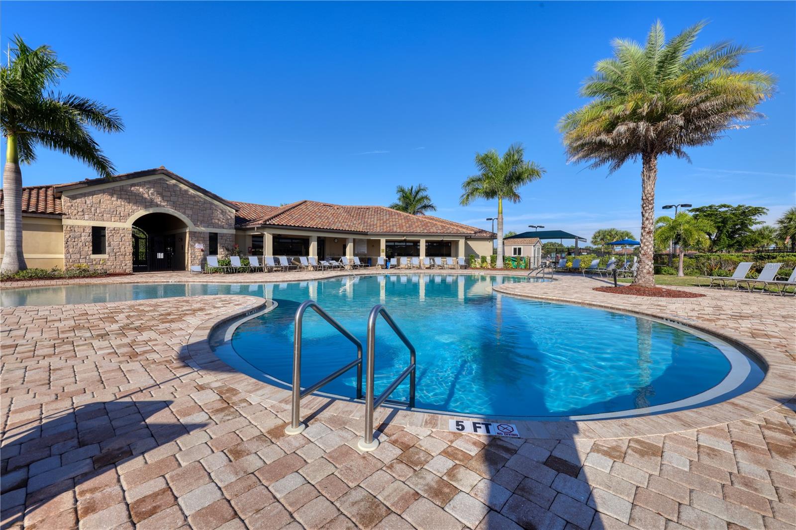 424 WINDING BROOK LN #104, BRADENTON, FL — photo 48