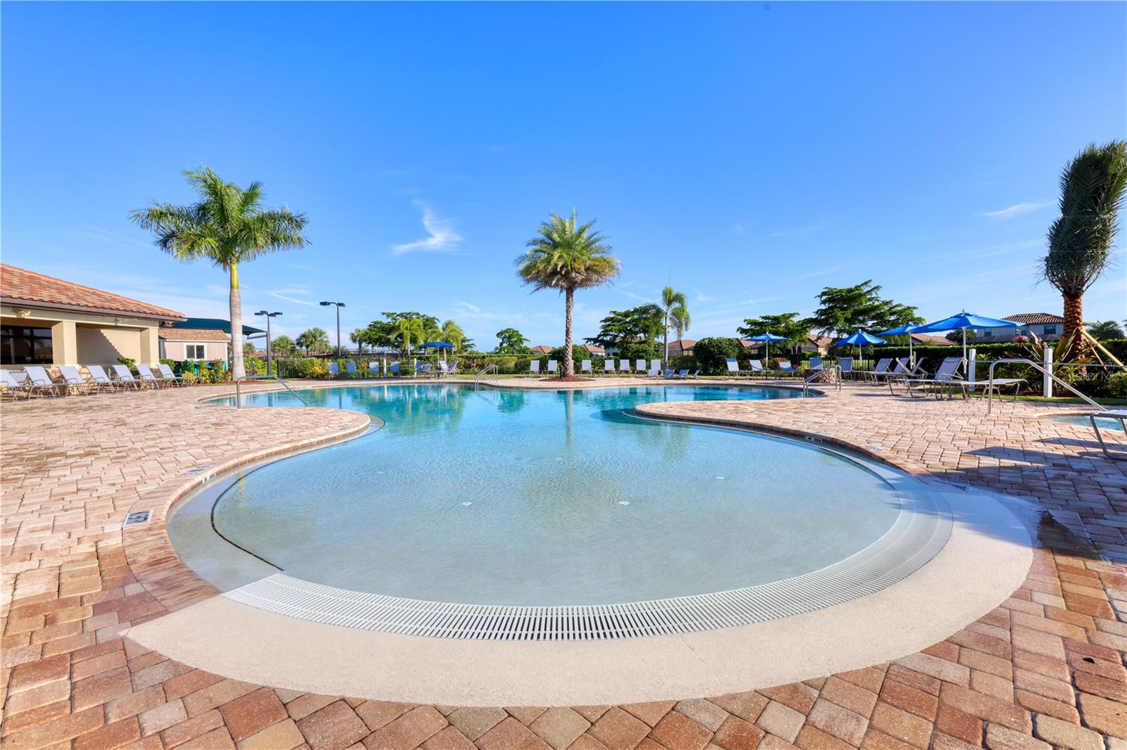 424 WINDING BROOK LN #104, BRADENTON, FL — photo 49