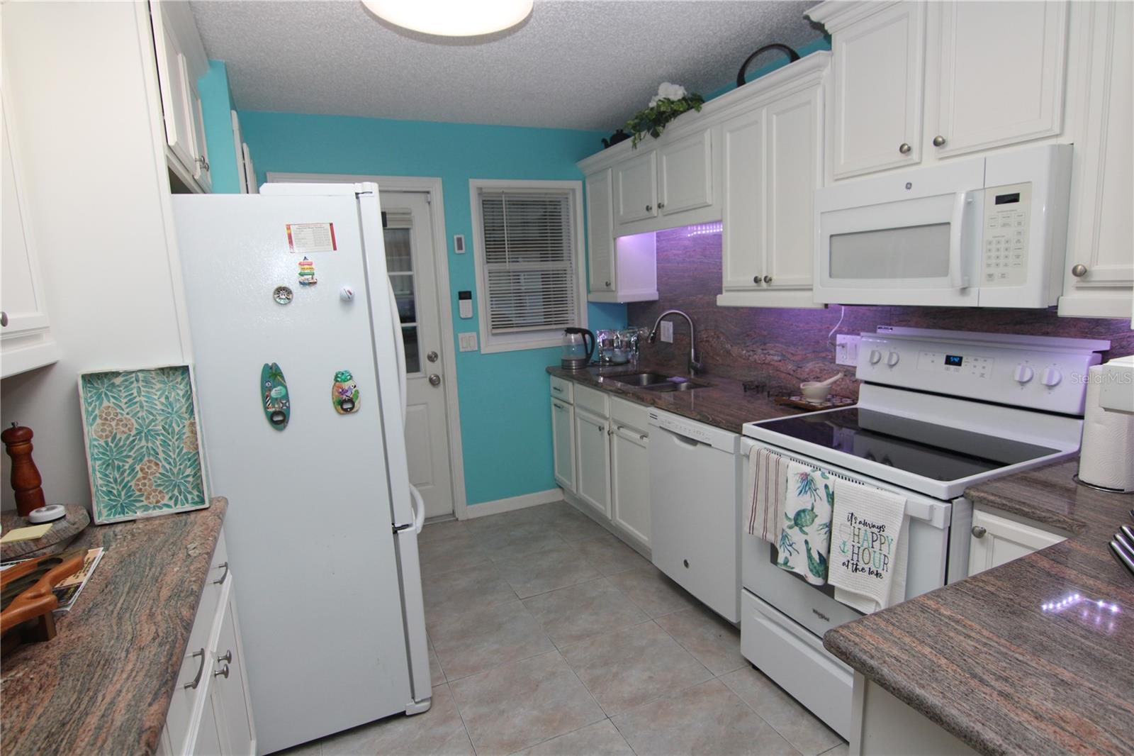 1207 LAKEHOUSE CT #1207, SUN CITY CENTER, FL — photo 3