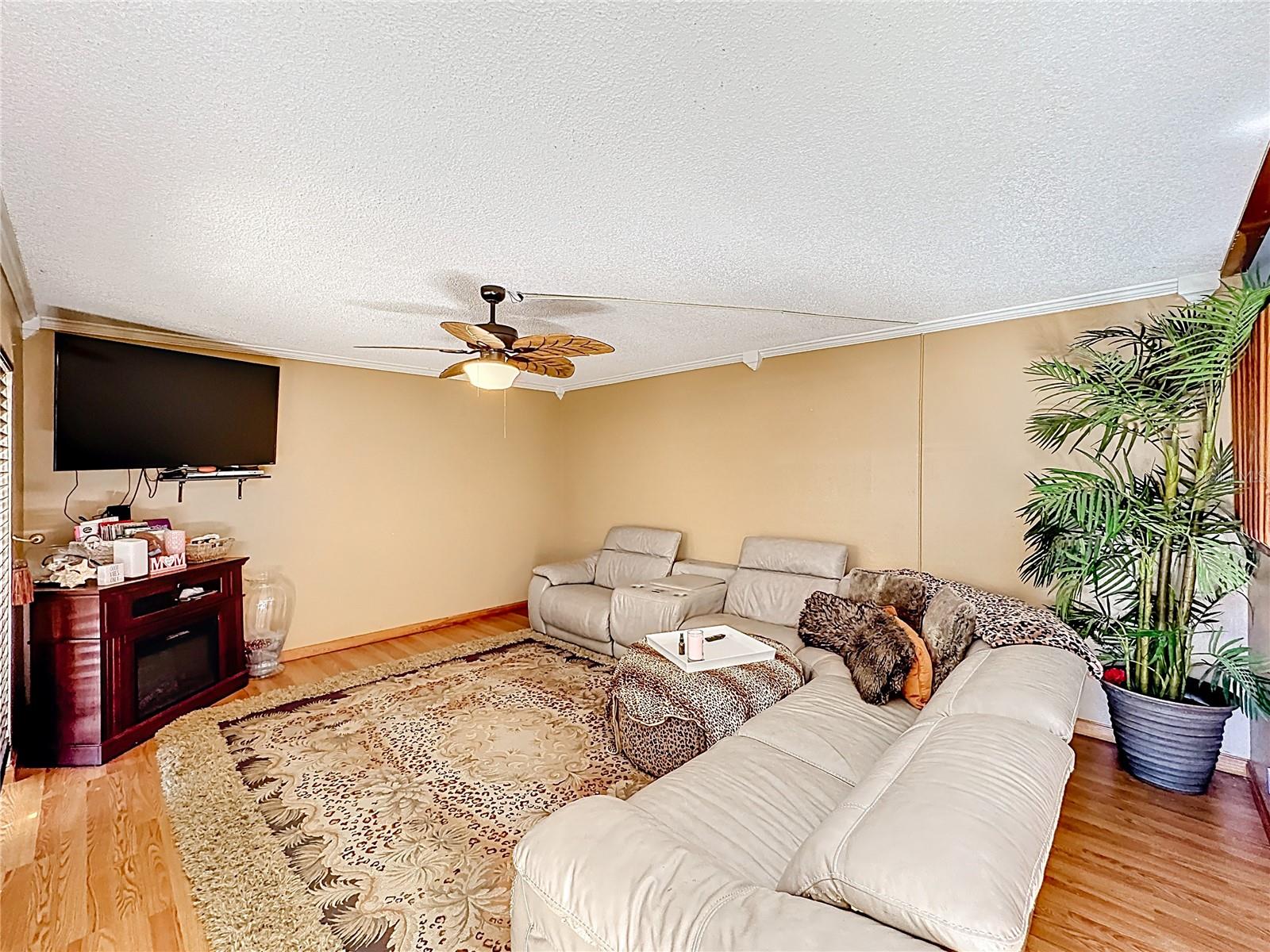 1458 N LAWNWOOD CIR #24A, FORT PIERCE, FL — photo 6