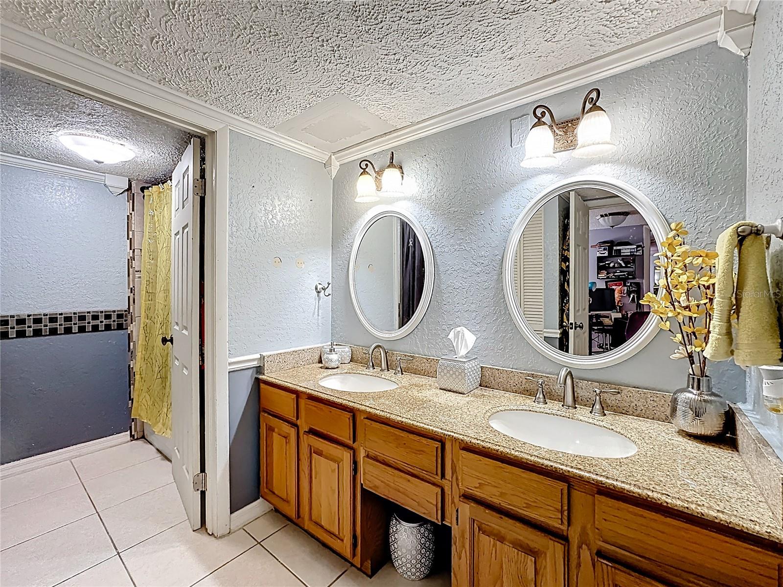 1458 N LAWNWOOD CIR #24A, FORT PIERCE, FL — photo 25