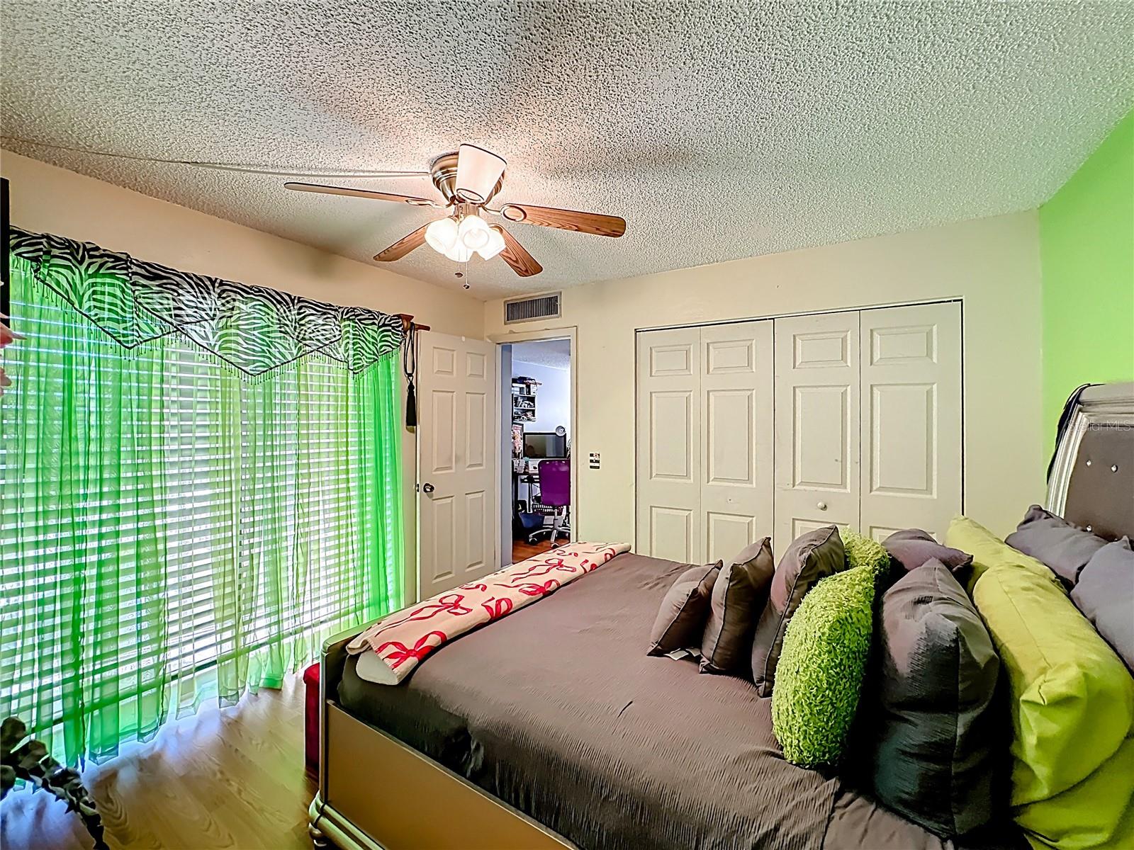 1458 N LAWNWOOD CIR #24A, FORT PIERCE, FL — photo 31