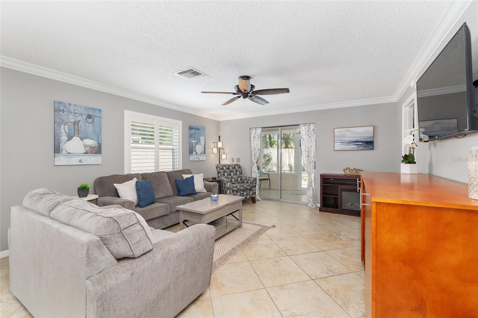 963 AVALON AVE, LADY LAKE, FL — photo 16