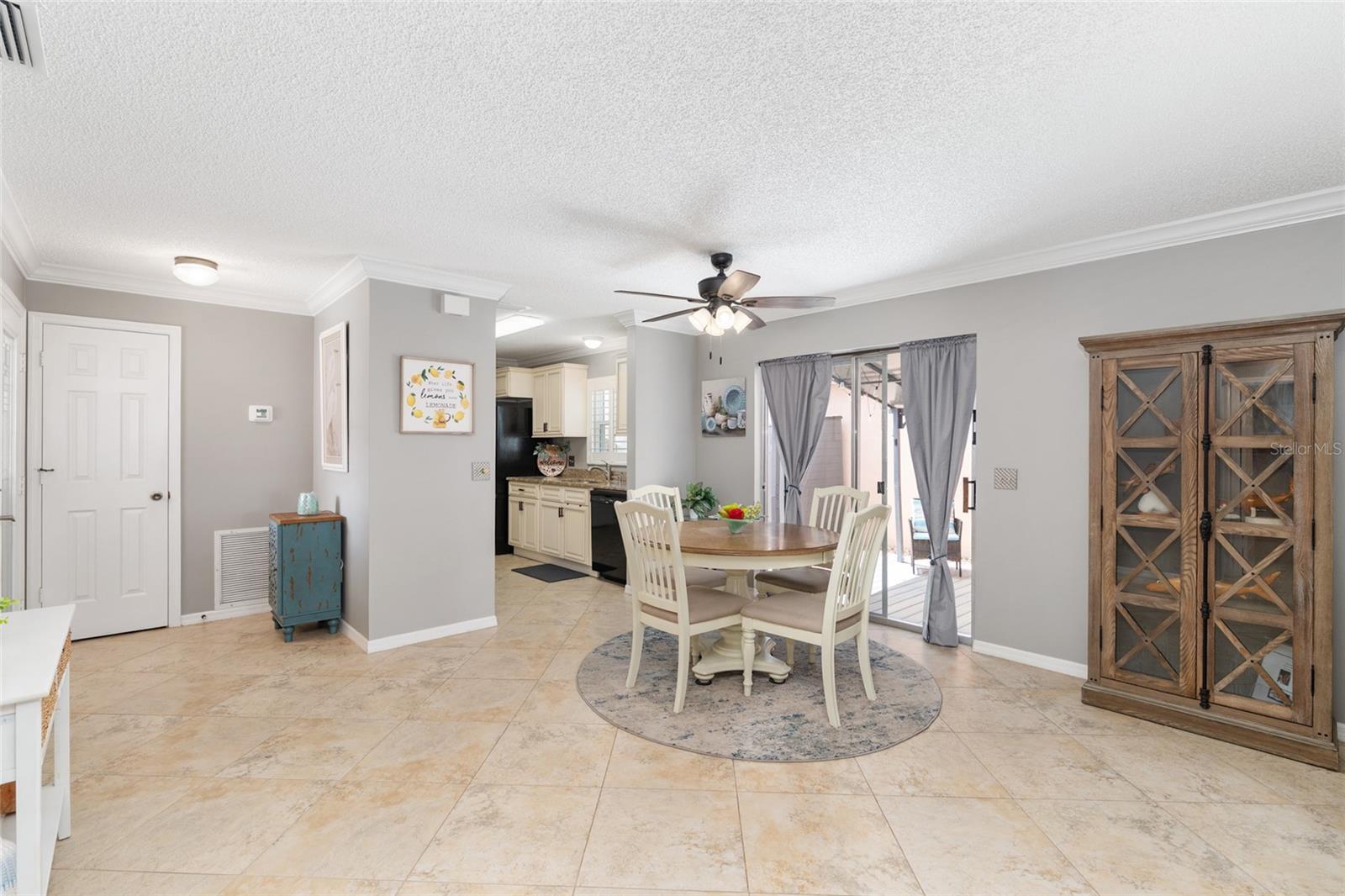 963 AVALON AVE, LADY LAKE, FL — photo 25