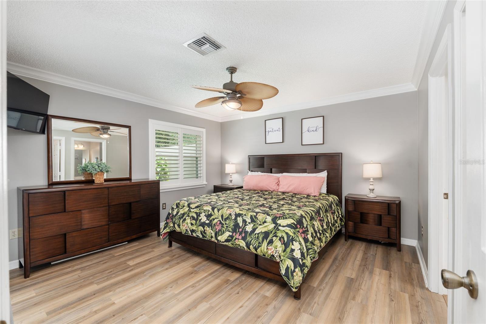 963 AVALON AVE, LADY LAKE, FL — photo 45