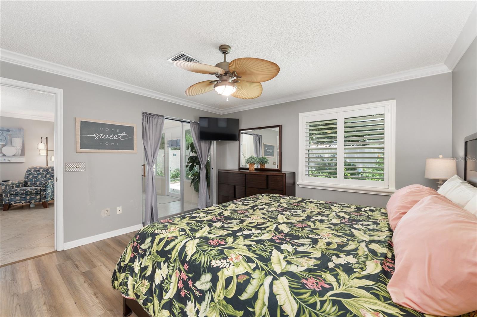 963 AVALON AVE, LADY LAKE, FL — photo 47