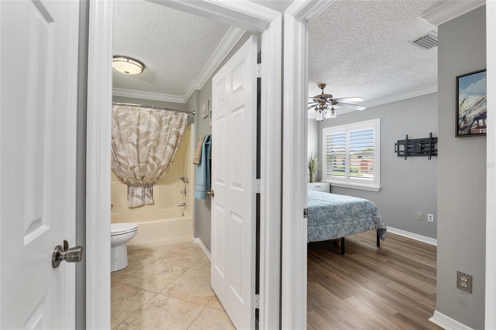 963 AVALON AVE, LADY LAKE, FL — photo 56