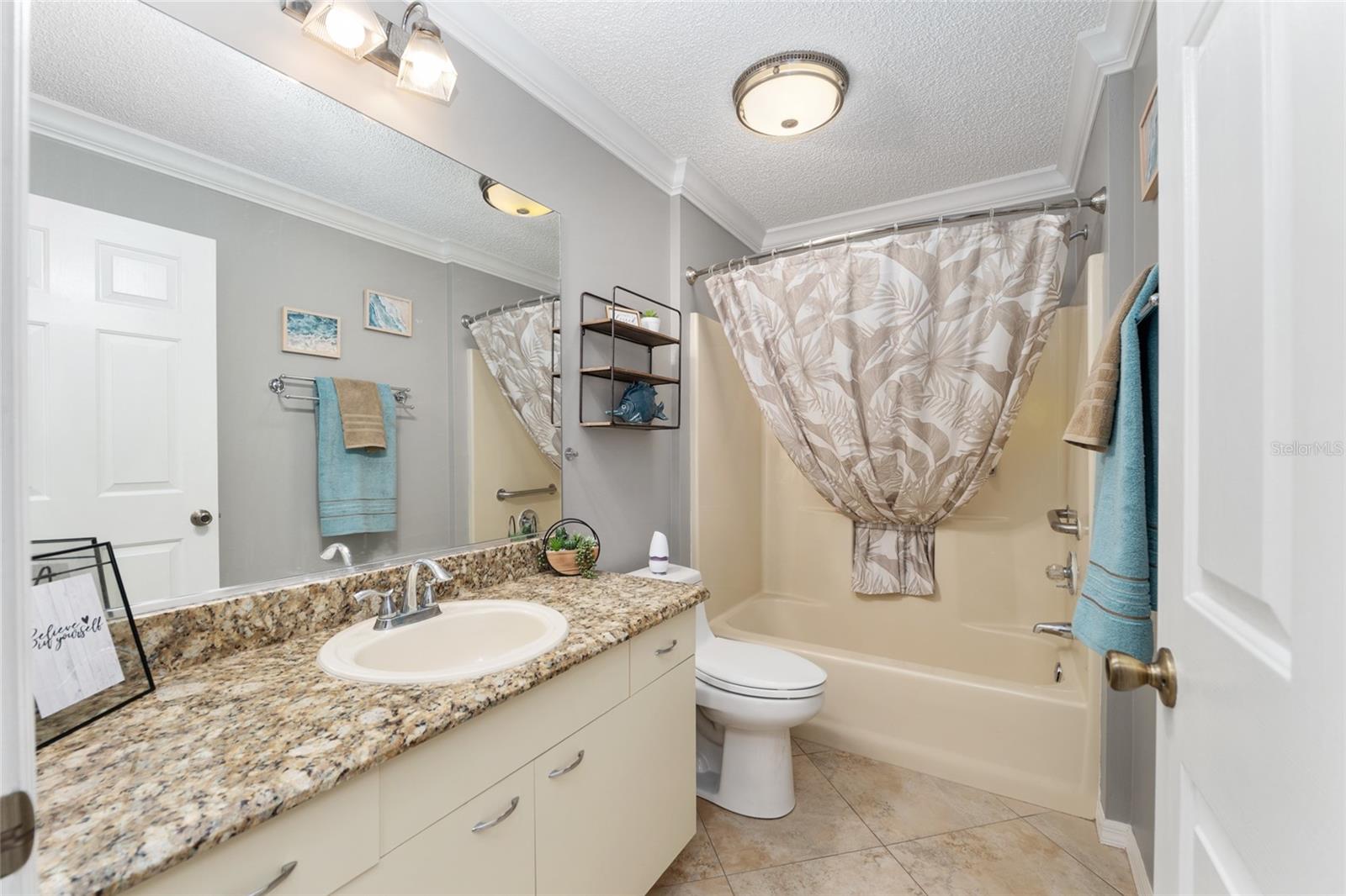 963 AVALON AVE, LADY LAKE, FL — photo 58