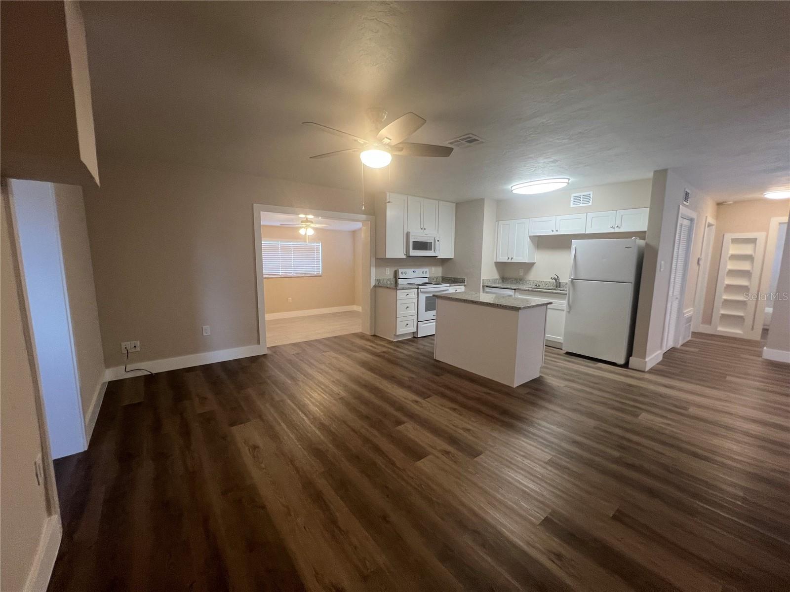 2472 PICNIC ST, PORT CHARLOTTE, FL — photo 3