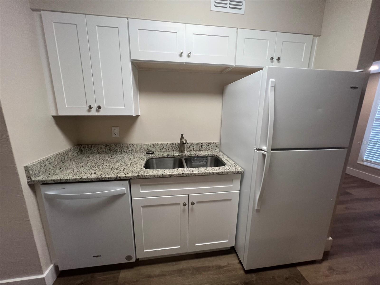 2472 PICNIC ST, PORT CHARLOTTE, FL — photo 8