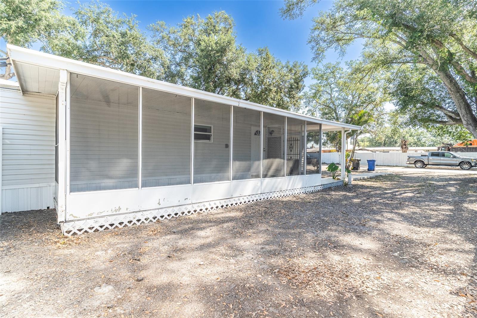 5807 BARRY LN, TAMPA, FL — photo 13