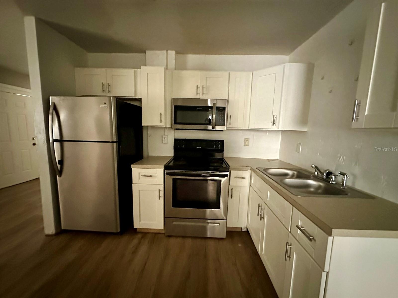 649 NE WALDO RD, GAINESVILLE, FL — photo 9