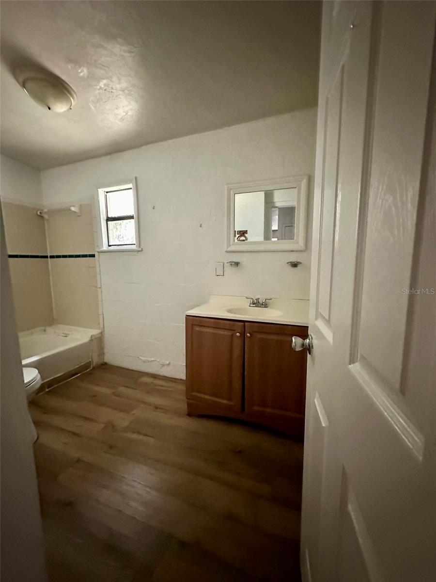 649 NE WALDO RD, GAINESVILLE, FL — photo 10