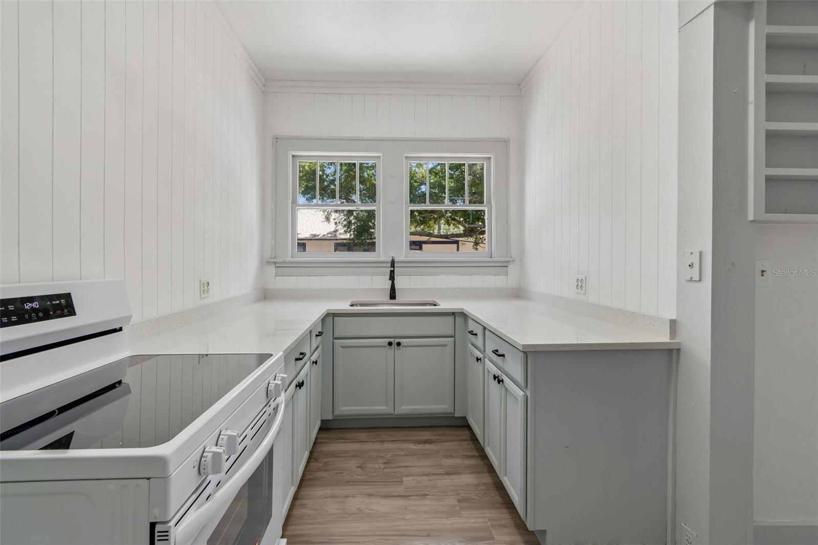 1002 23RD ST W, BRADENTON, FL — photo 36