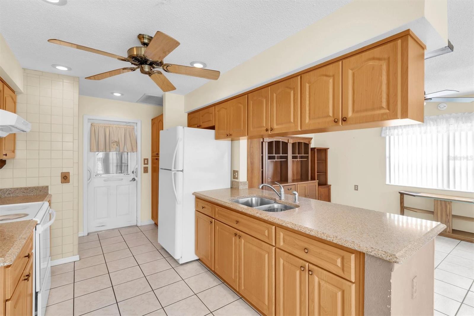 9058 ARUNDLE PL, NEW PORT RICHEY, FL — photo 11