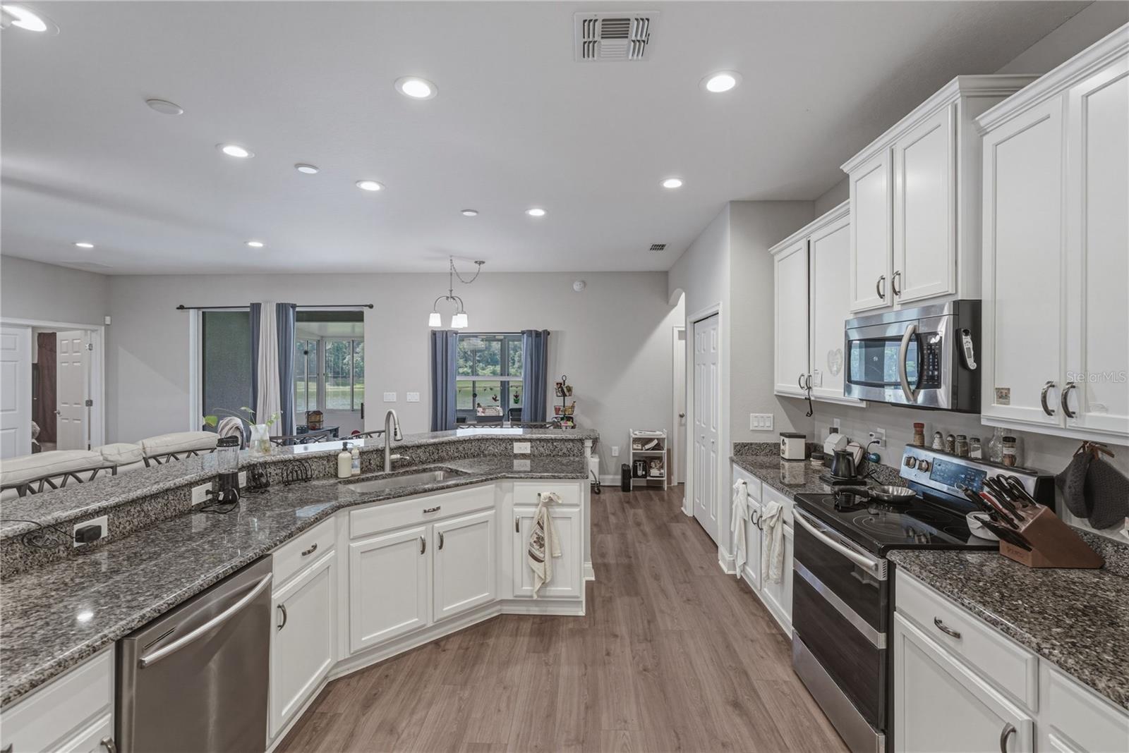 1444 CYPRESS VIEW LN, LAKELAND, FL — photo 3
