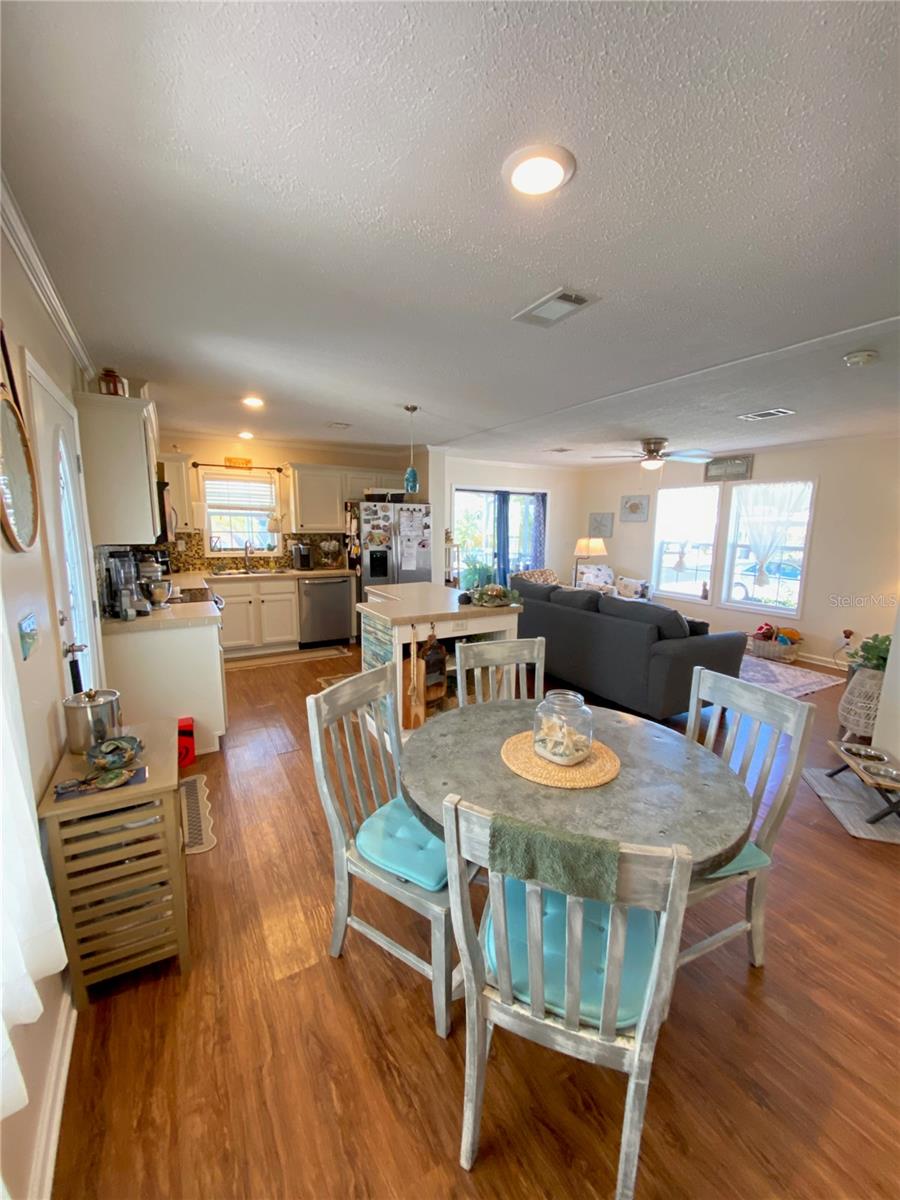 8330 FANTASIA PARK WAY, RIVERVIEW, FL — photo 10