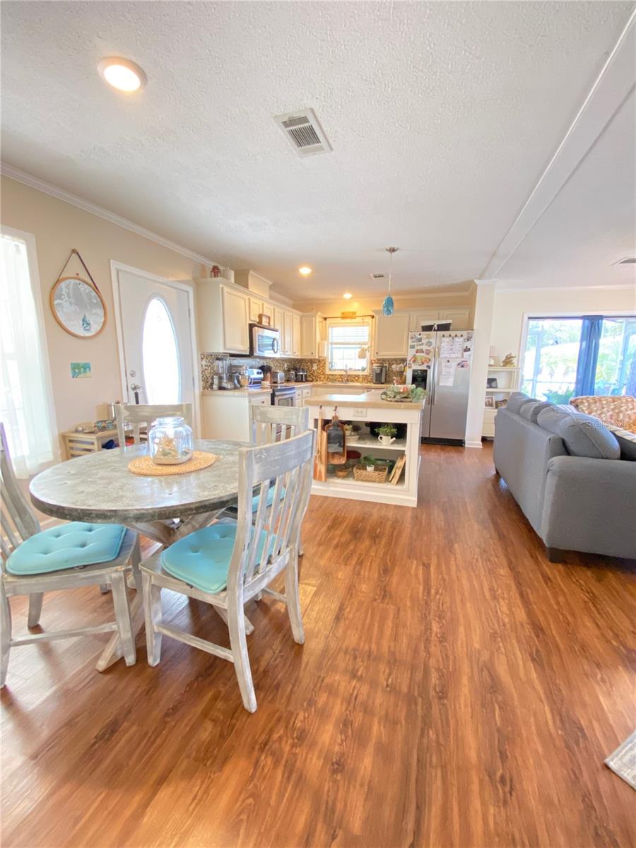 8330 FANTASIA PARK WAY, RIVERVIEW, FL — photo 11