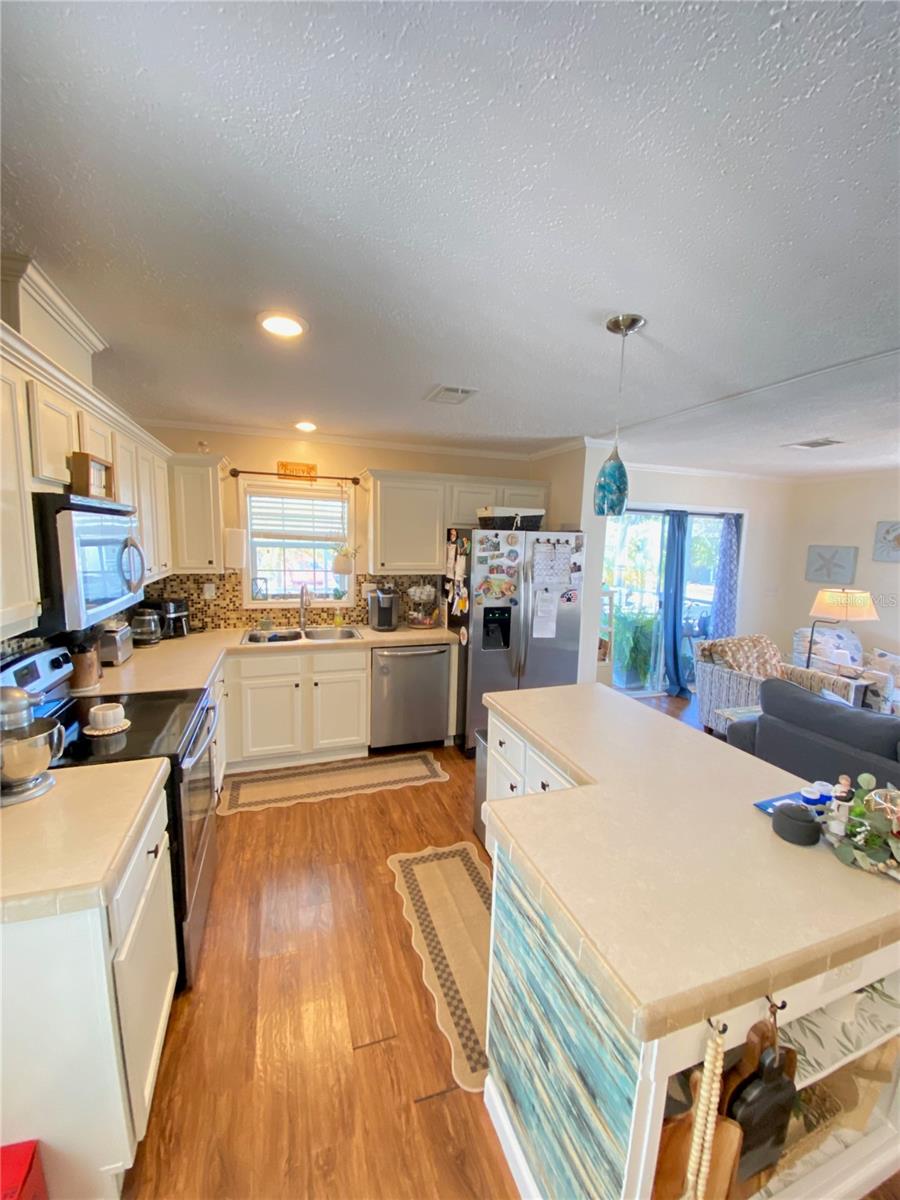 8330 FANTASIA PARK WAY, RIVERVIEW, FL — photo 12