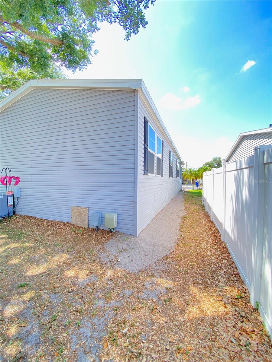 8330 FANTASIA PARK WAY, RIVERVIEW, FL — photo 42
