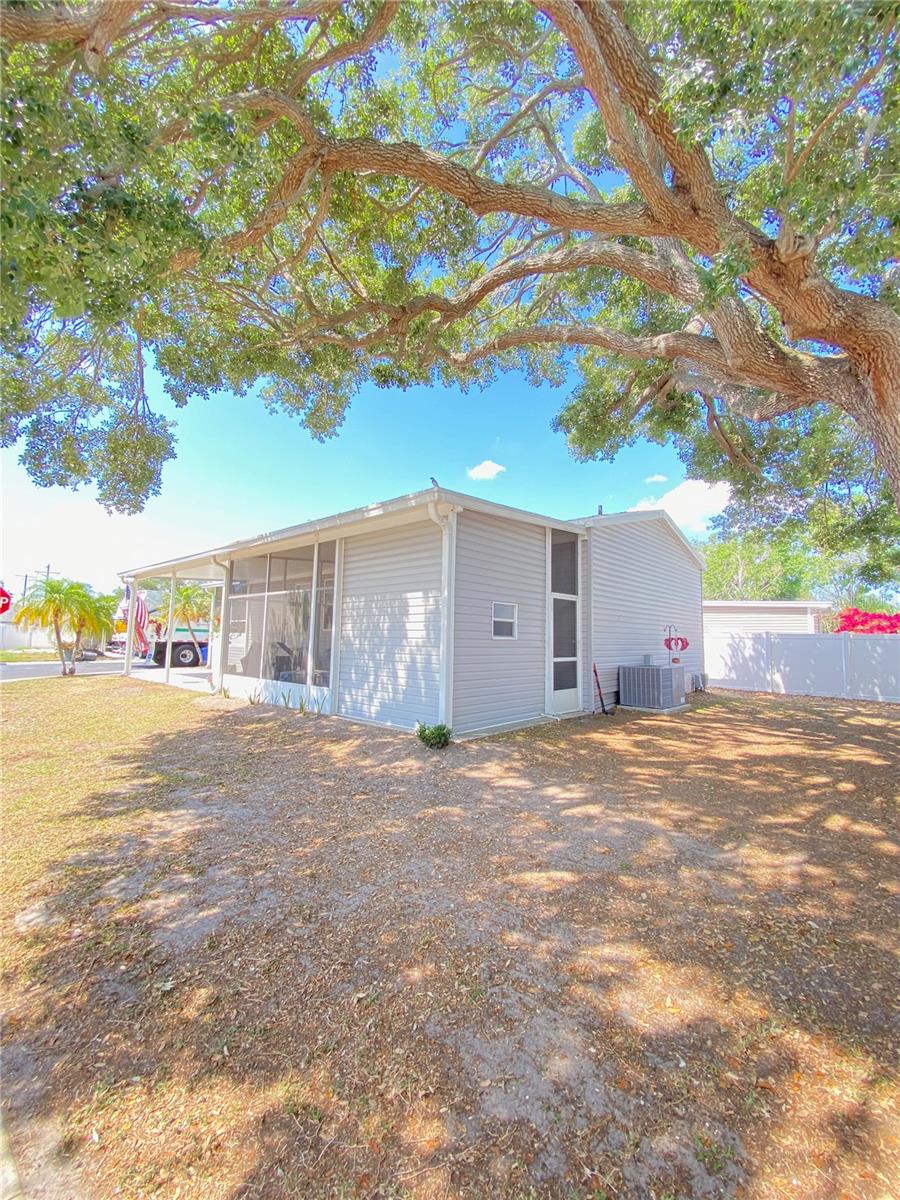 8330 FANTASIA PARK WAY, RIVERVIEW, FL — photo 43