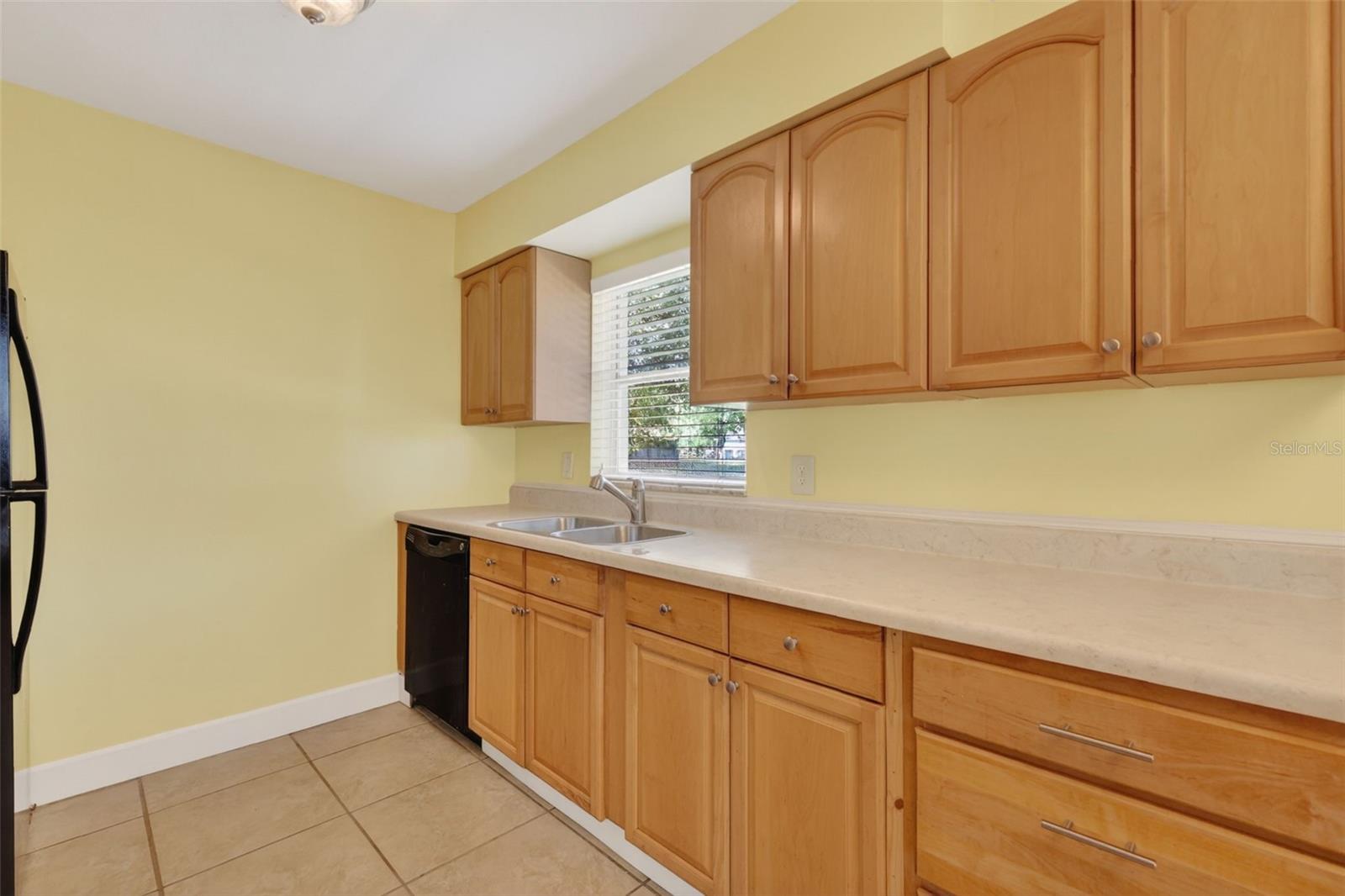 610 PALMETTO DR, MASCOTTE, FL — photo 29
