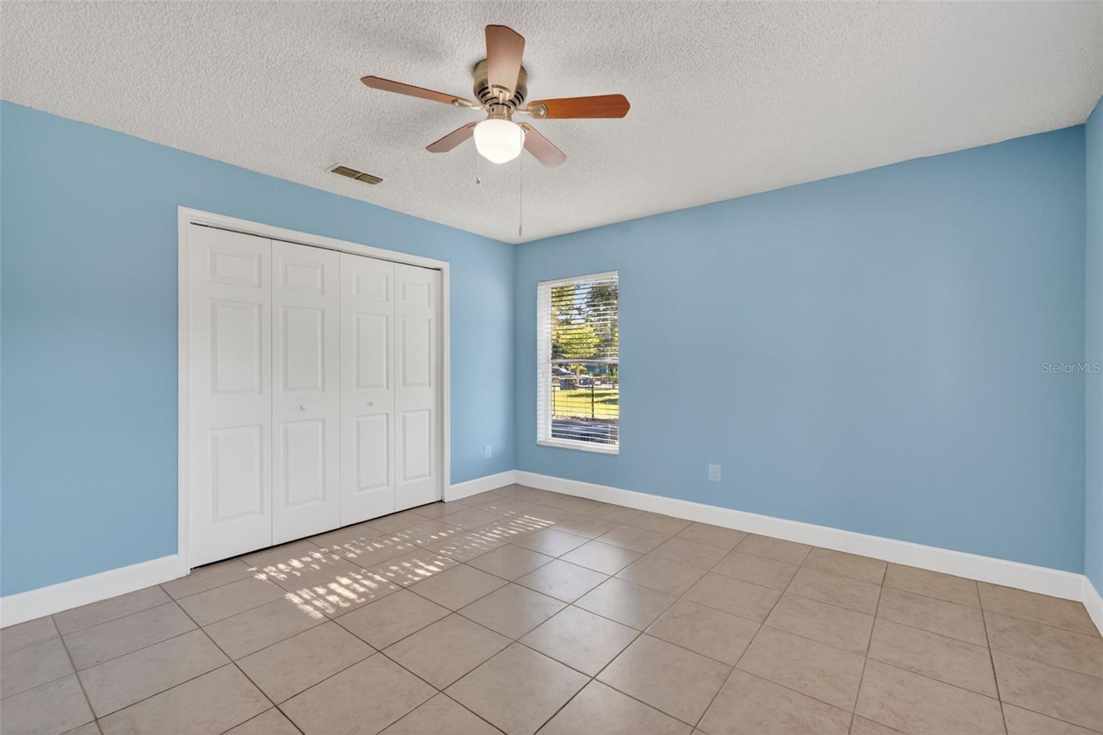 610 PALMETTO DR, MASCOTTE, FL — photo 40