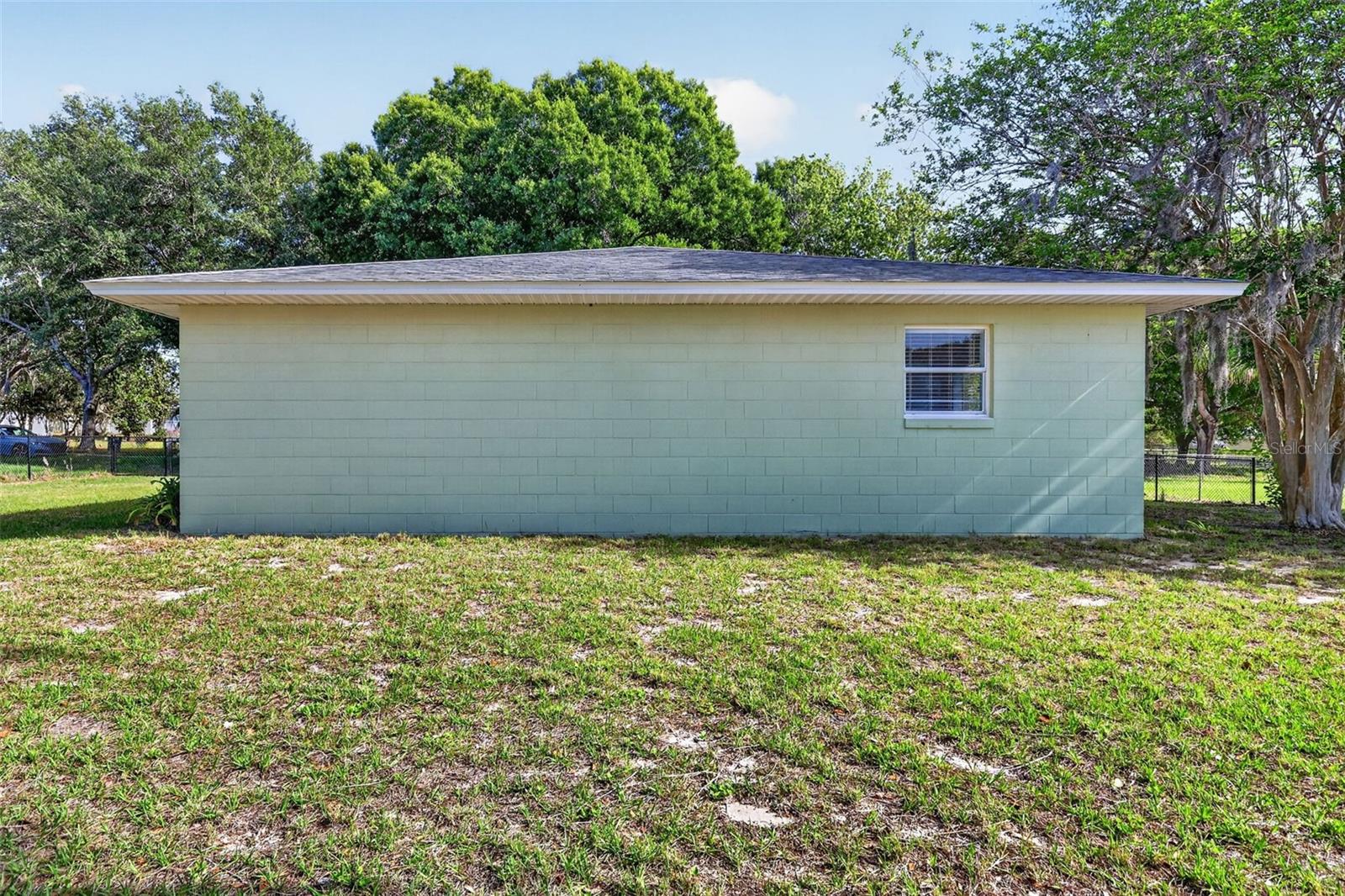 610 PALMETTO DR, MASCOTTE, FL — photo 51