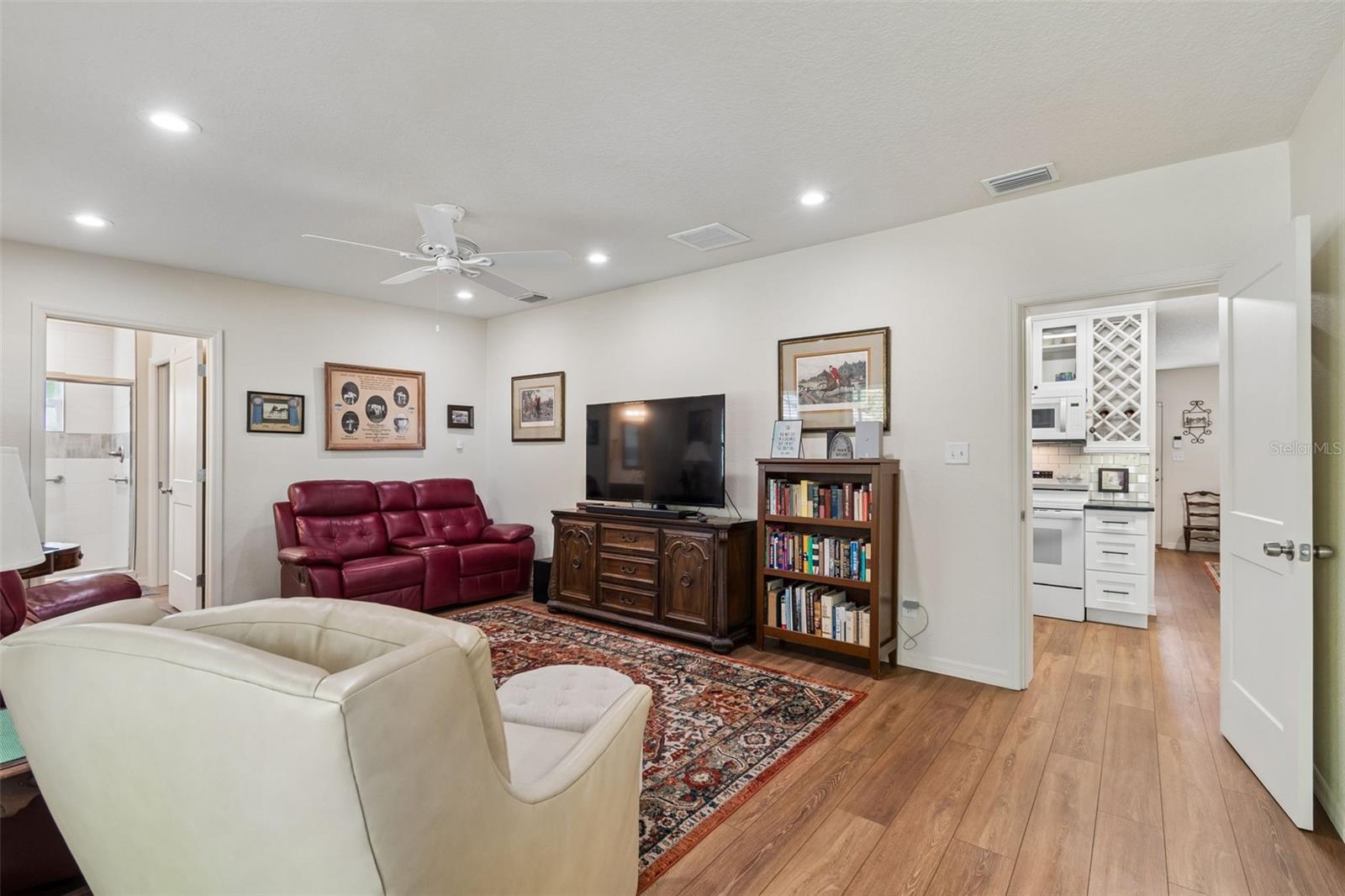 4727 W ANITA BLVD, TAMPA, FL — photo 12