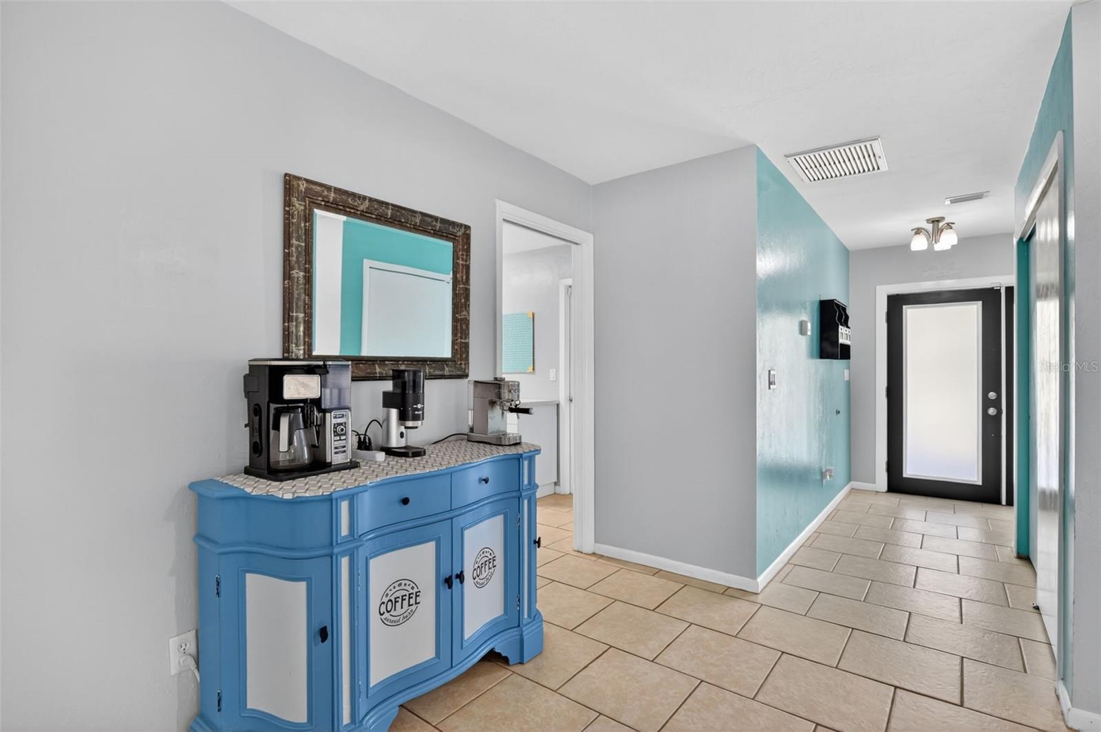 1305 SE 37TH TER, CAPE CORAL, FL — photo 3