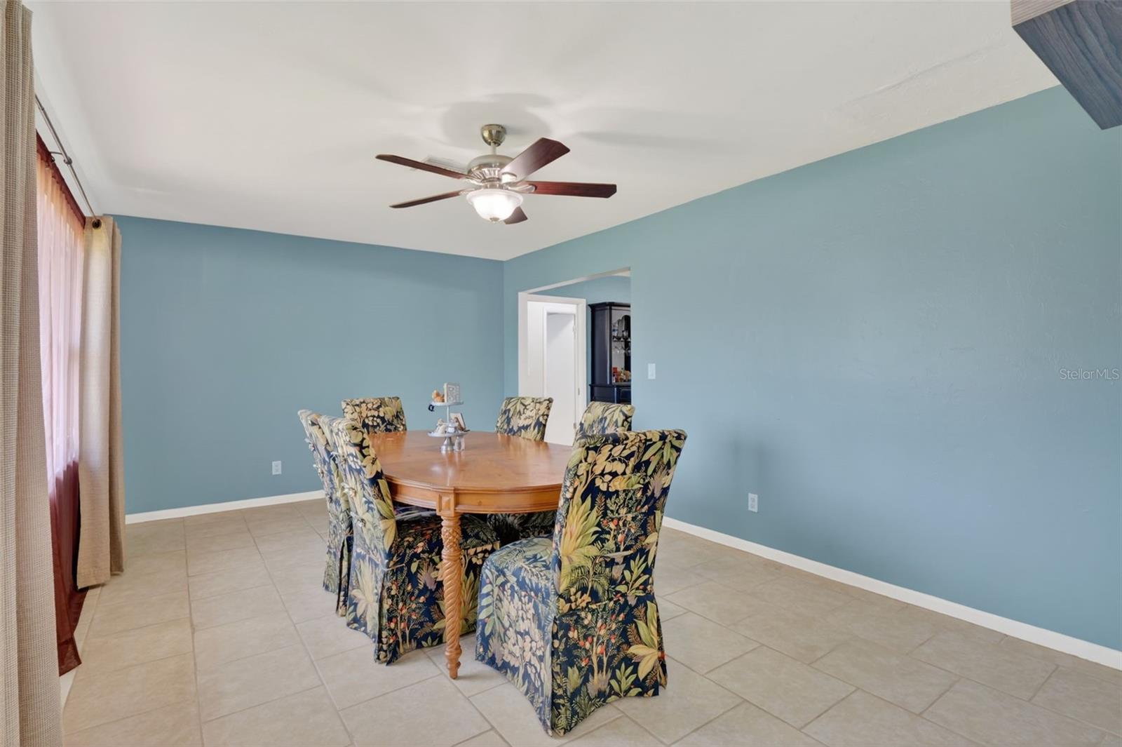 1305 SE 37TH TER, CAPE CORAL, FL — photo 5